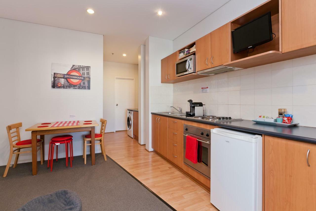 פרת'' Central City Exclusive Apartments מראה חיצוני תמונה